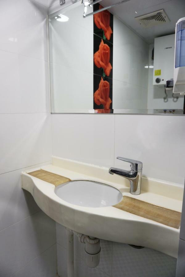 Hang Ho Hostel Hong Kong Bagian luar foto